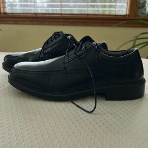 Deer Stags Men's Williamsburg Dress Shoes - 9.5 Medium, 902 Collection, BLACK